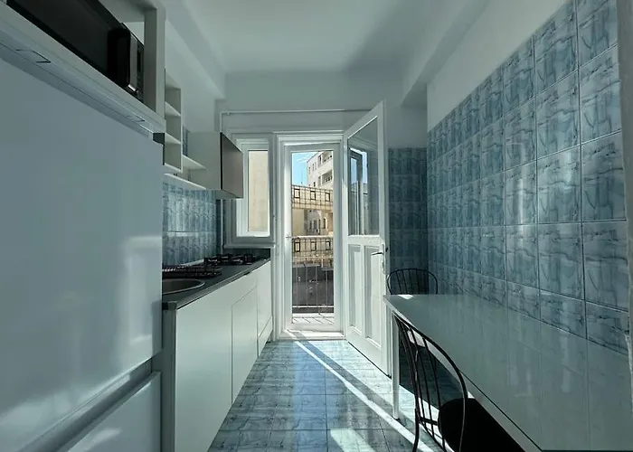 Apartamento Airy & Beautiful Downtown