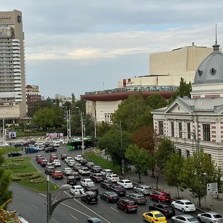 Apartment Airy & Beautiful Downtown *